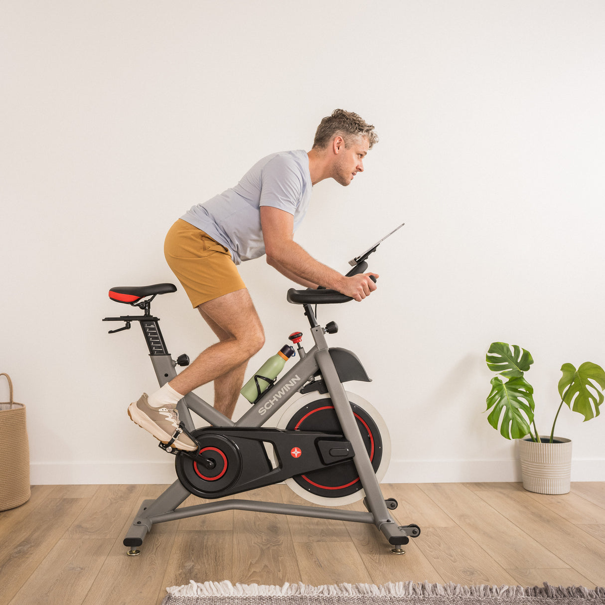 Schwinn IC3.5-21 Indoor Cycle