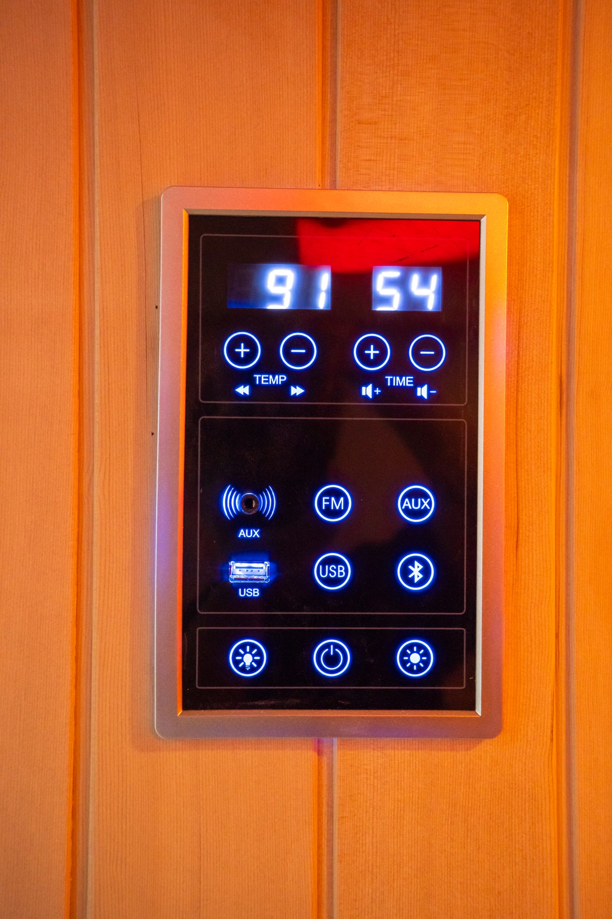 chill bunny indoor sauna console bluetooth detail