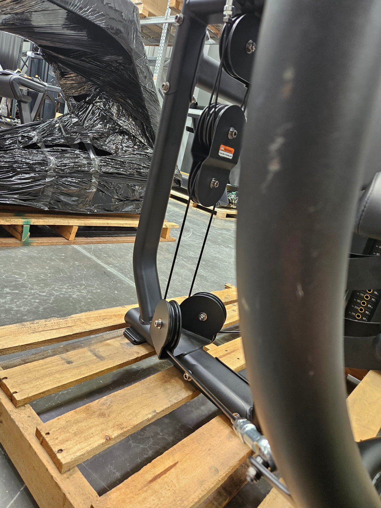 Matrix Versa Converging Chest Press (Refurbished)
