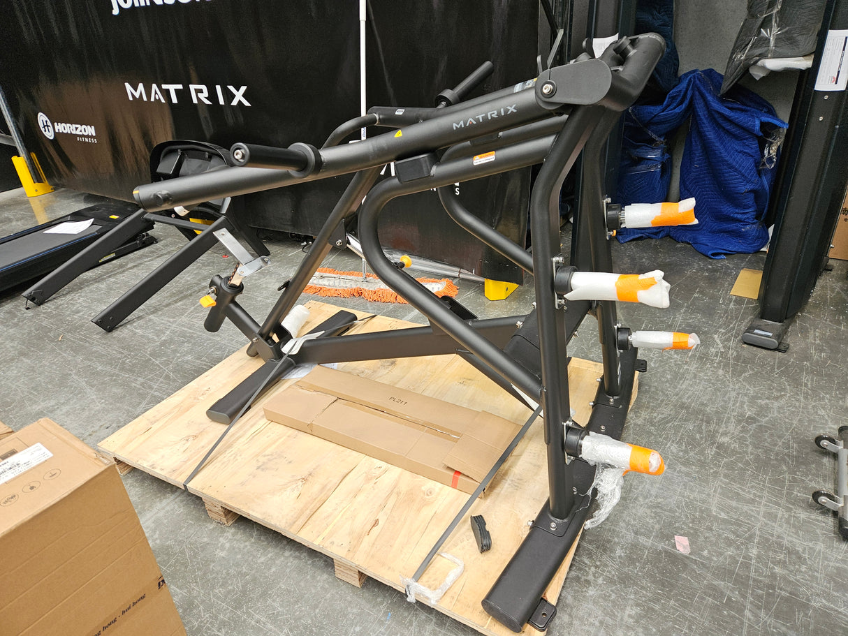 Magnum Incline Bench Press (Refurbished)