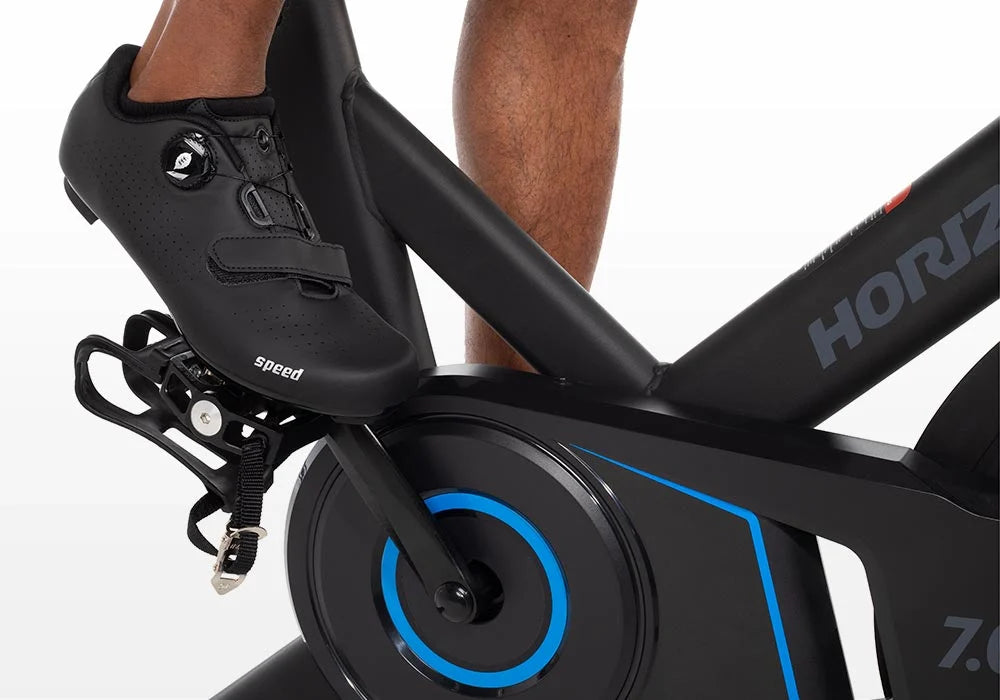 horizon 7.0ic indoor cycle pedal detail 