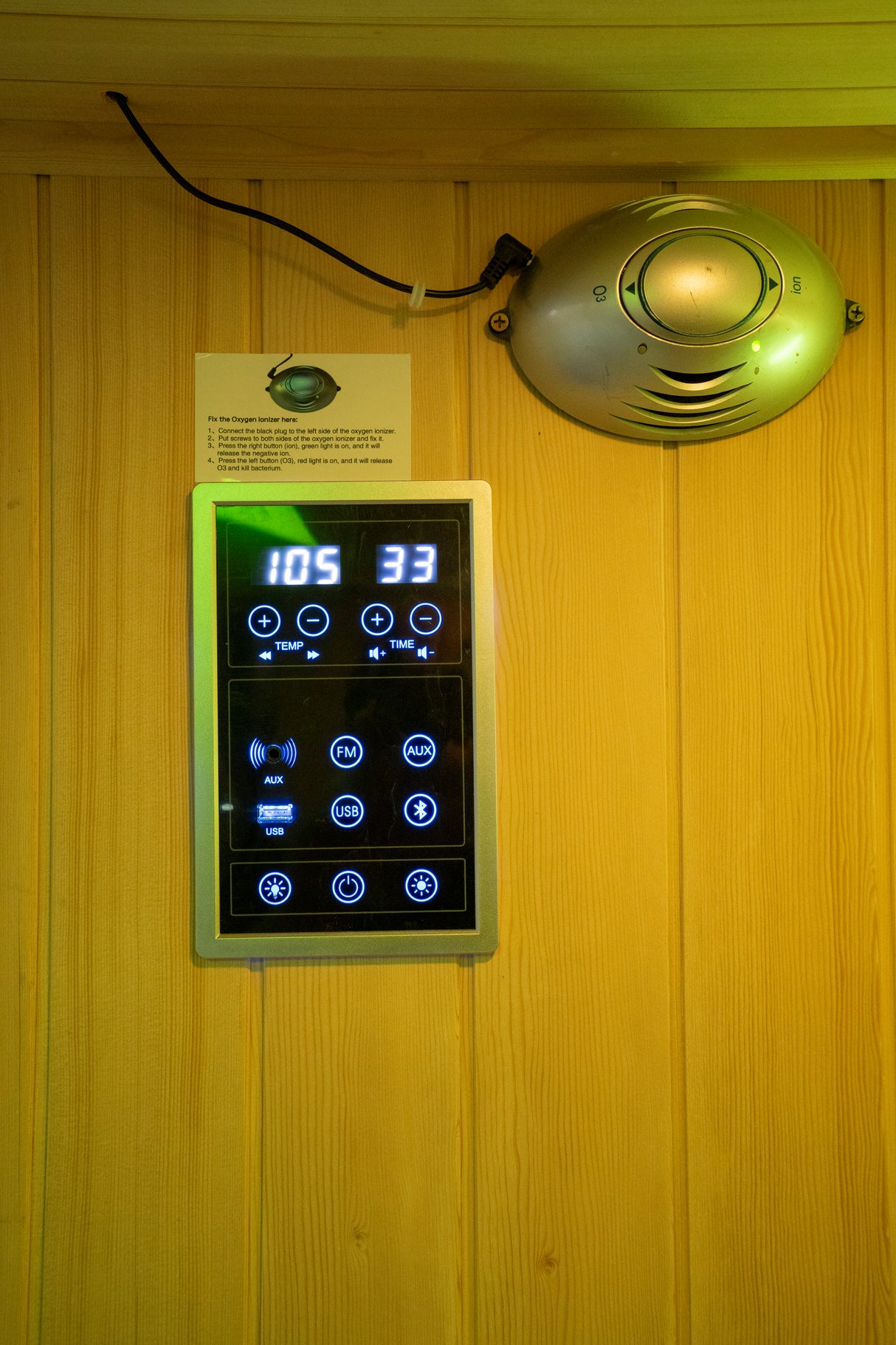 chill bunny outdoor sauna detail vertical - temperature control 