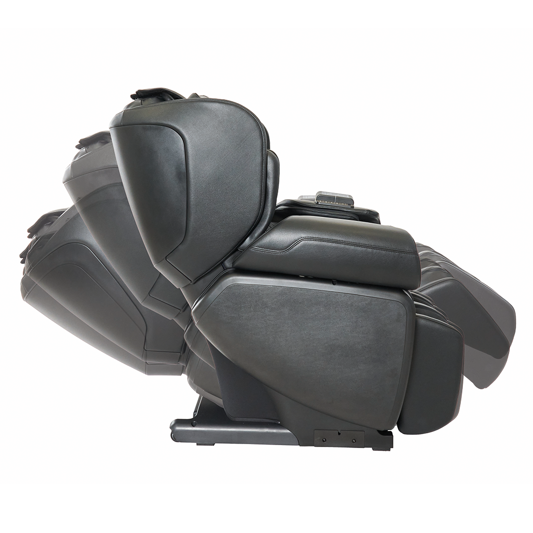 synca kurodo massage chair.
